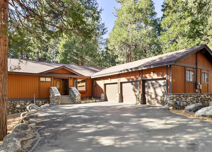 Lake Tahoe Home W/ Hot Tub, Game Room & Sauna!