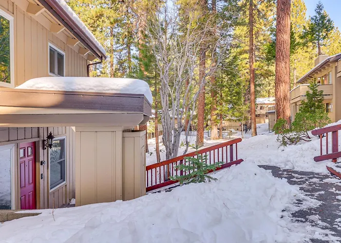1 Mi To Diamond Peak Ski Resort: Forest-View Condo