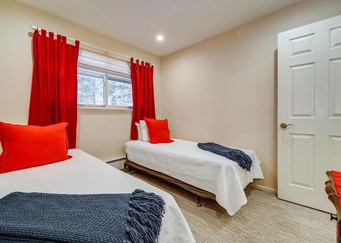 Artist'S Tahoe Retreat: Pool, Art & Ski Access!