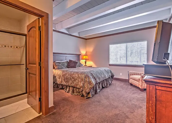 Private Deck & Community Pool: Incline Village Gem